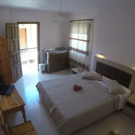 Geroulis Stefanos Apartamento Vasiliki